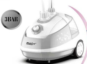اتو بخار ایستاده مایر مدل MR702 ظرفیت ۲.۷ لیتر