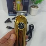 ماشین اصلاح کیمی مدل KM1972 با برش مستقیم و تیغه استیل ضد زنگ